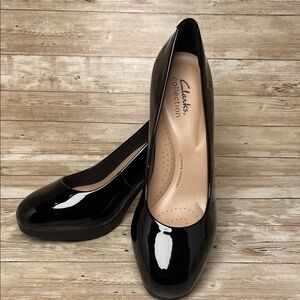 Clarks Black Patent Ambyr2 Bradley High Heels  Platform Pumps Size 7M NWT